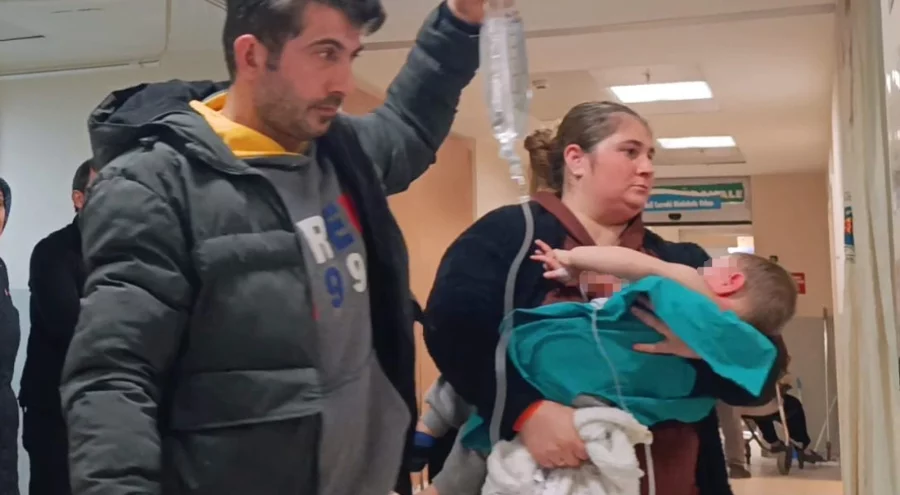 Bursa'da feci olay! 1,5 yaşındaki çocuğun üzerine kaynar su döküldü