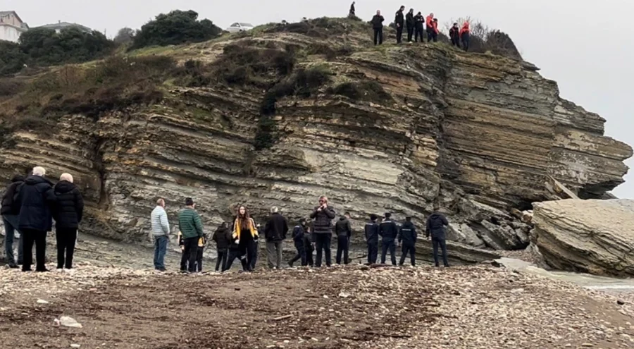 3 gündür kayıp olan kadın kayalıklarda ölü olarak bulundu