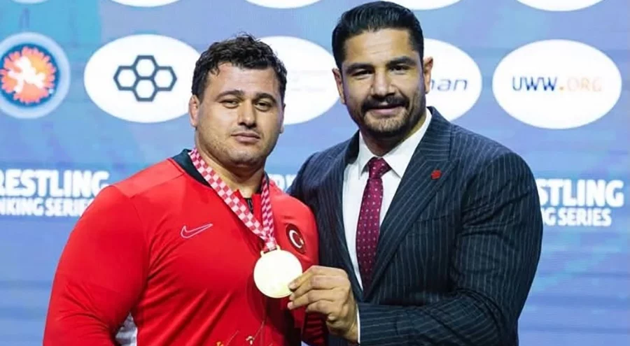 Milli güreşçi Rıza Kayaalp, Zagreb Açık'ta şampiyon oldu