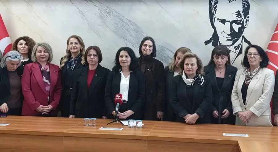 CHP'li kadınlardan, Dilek Kaya İmamoğlu'na destek