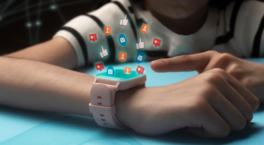 Doğum izni ile çocuklara yönelik sosyal medya düzenlemesinde sona gelindi