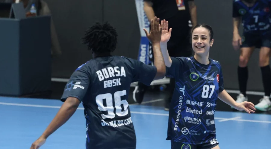 Büyükşehir Belediyespor hentbolda Üsküdar'a geçit vermedi