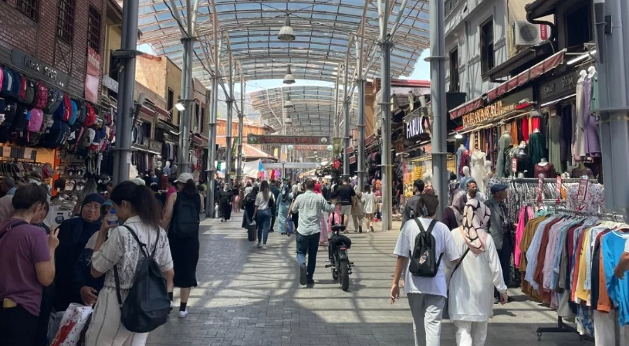 Bursa'da kadın sayısı erkekleri geçti