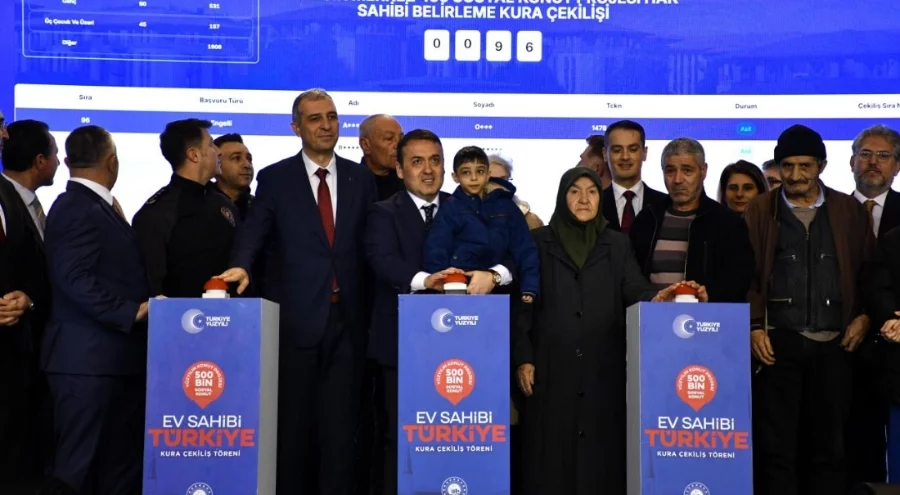 "Yüzyılın Konut Projesi" kapsamında Bilecik'te kuralar çekildi