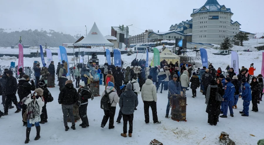 'Uludağ Gençlik Buluşması'na katılan üniversiteliler keyifli anlar yaşadı