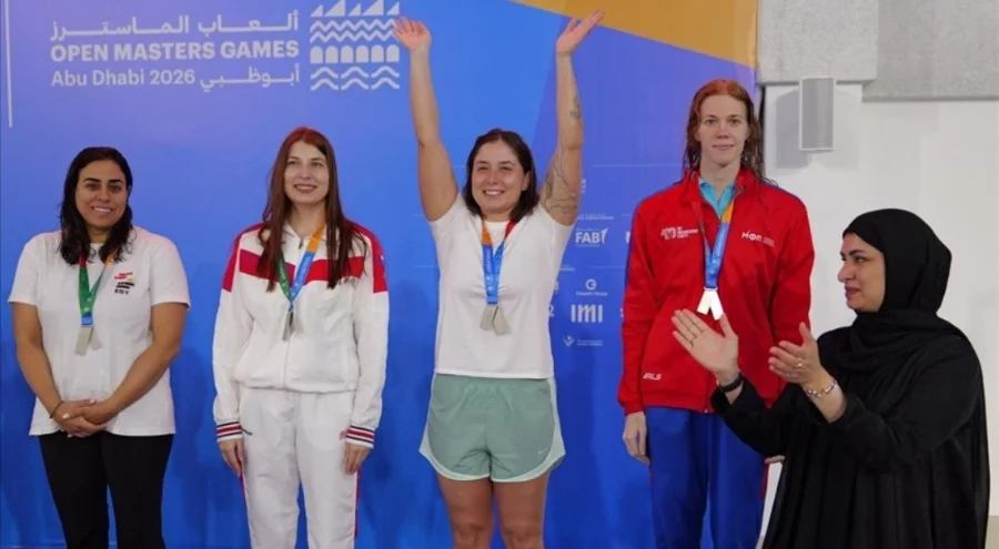 Milli Yüzücü Bengisu Avcı'dan hem 3 madalya hem yeni rekor