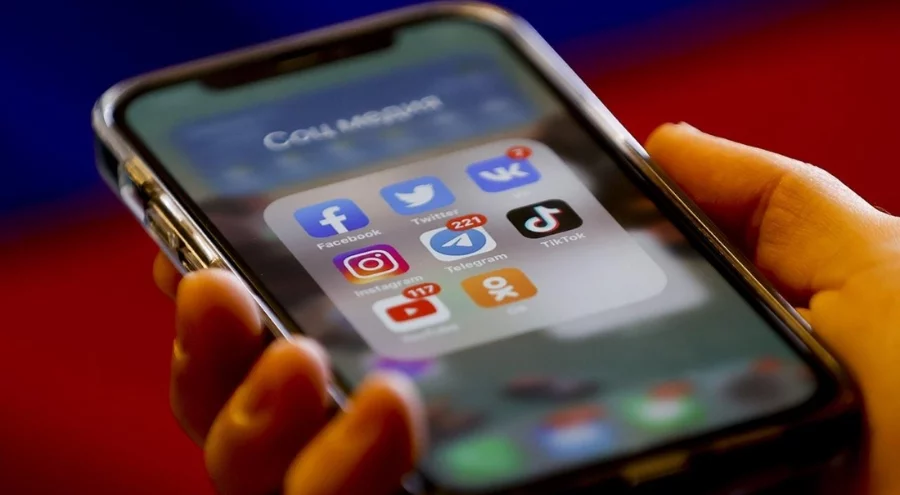 Sosyal medya devlerine "bağımlılık" davası