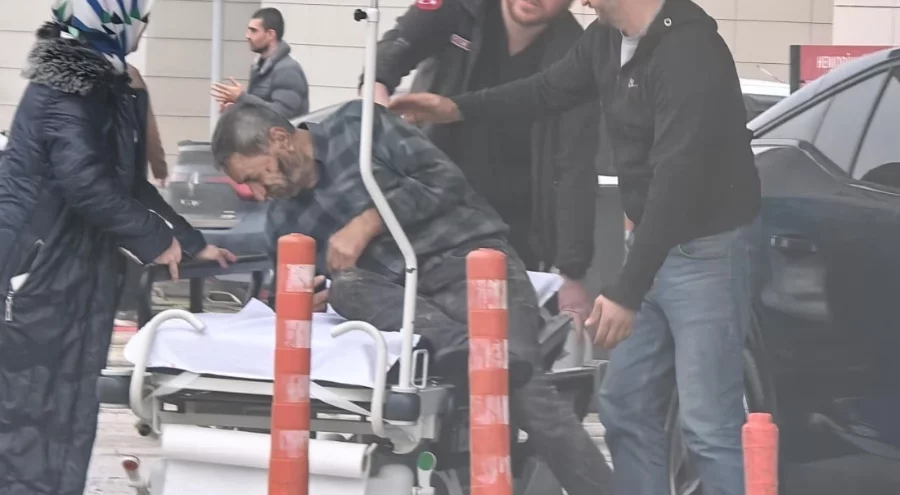 Bursa'da çatıdan düşen adam yaralandı