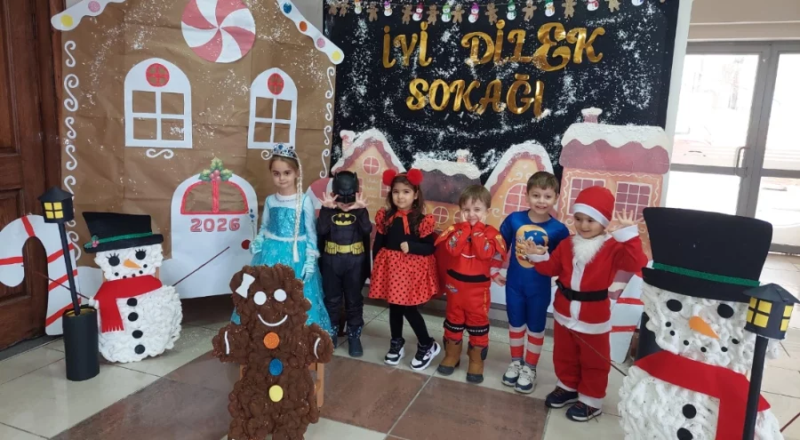 Gemlikli minikler hem eğleniyor hem öğreniyor