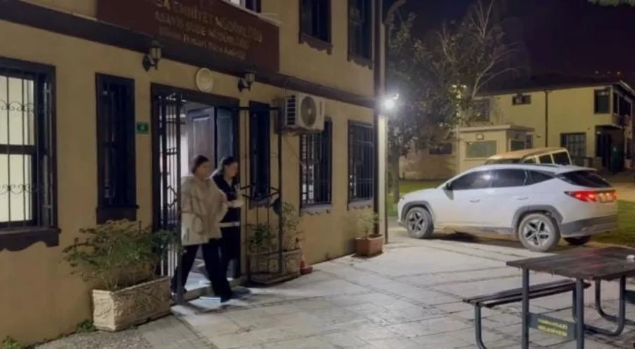 Bursa'da bebek arabasındaki çantayı çalan şahıs yakalandı