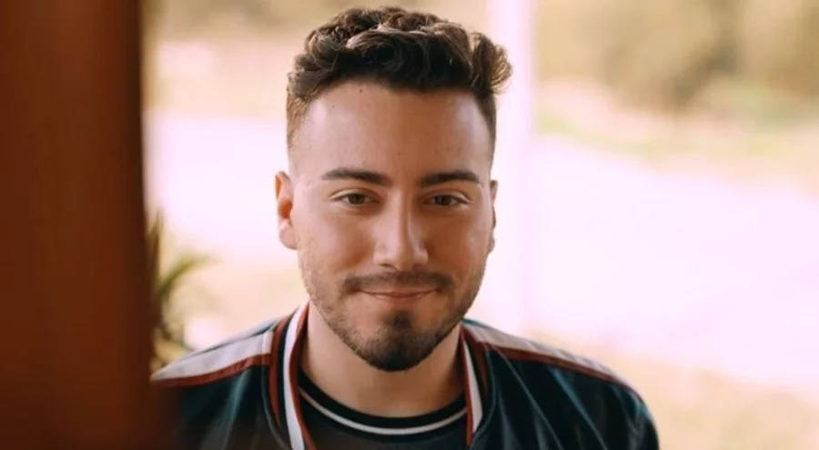 Sosyal medya fenomeni Enes Batur gözaltına alındı!