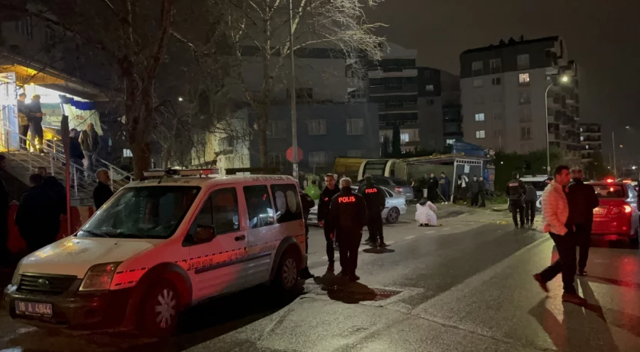 Bursa'da silahlı saldırıda yaralanan 2 kişiden biri hastanede öldü!