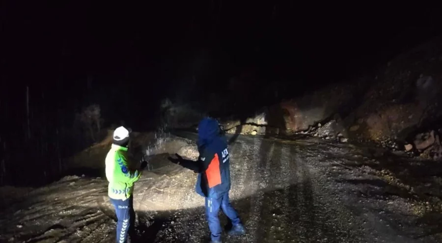 Adıyaman'da heyelan paniği! Evler tahliye edildi...