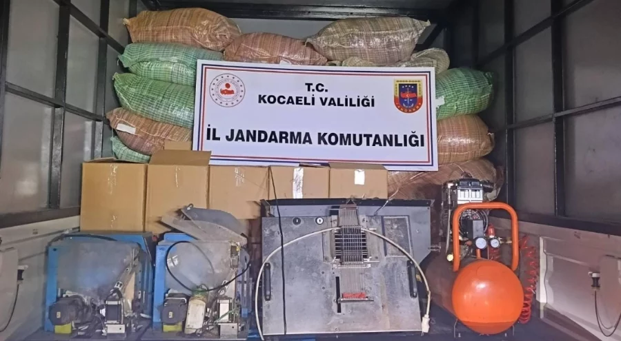 Kocaeli'de narkotik baskını: 4 şüpheli yakalandı