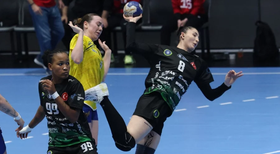 Bursa Büyükşehir Belediyespor sahasında Yenimahalle Belediyespor'u  mağlup etti