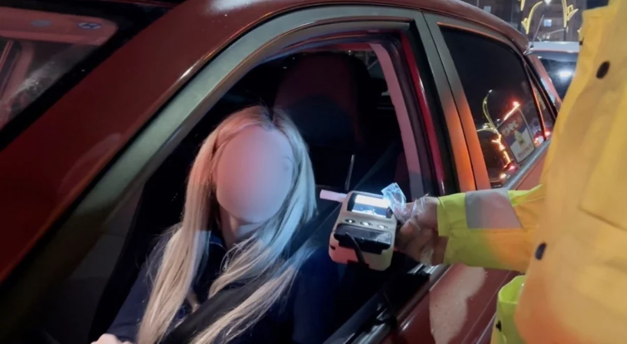 Aksaray'da alkollü kadın sürücüsünün ehliyetine el konuldu