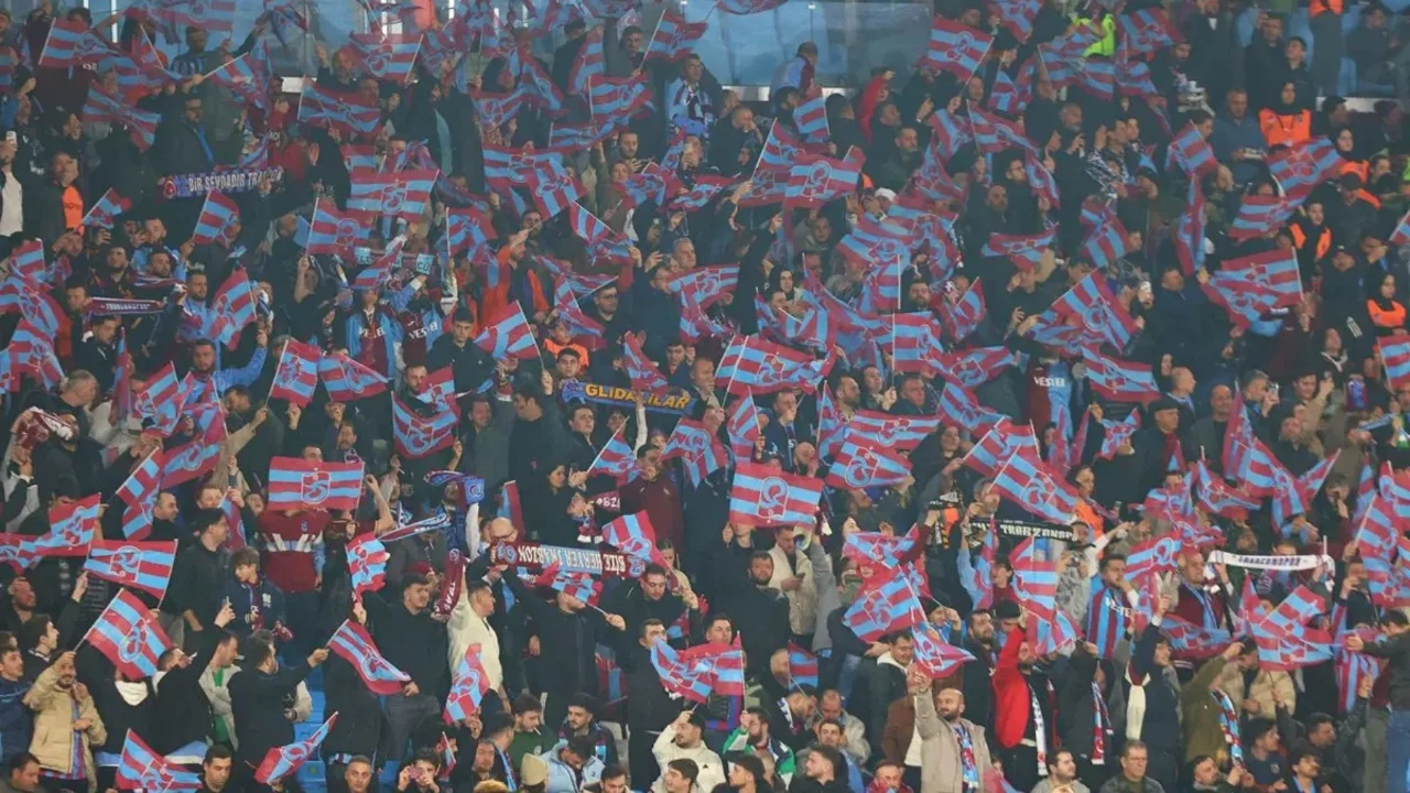 Trabzonspor taraftarından yönetime sert tepki!