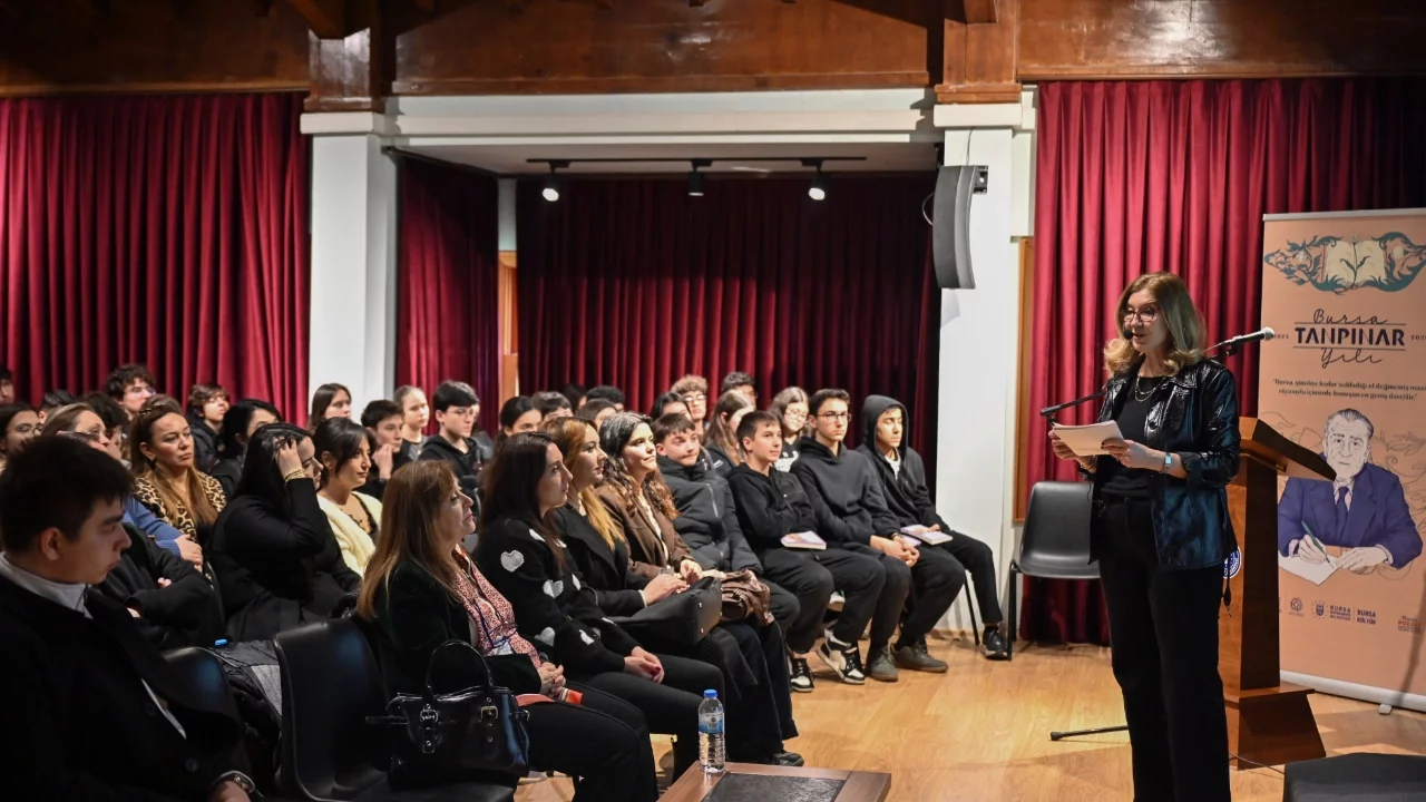 Bursa'da Tanpınar'ın İzinde: Mitlerin Modern Yankısı söyleşisi düzenlendi