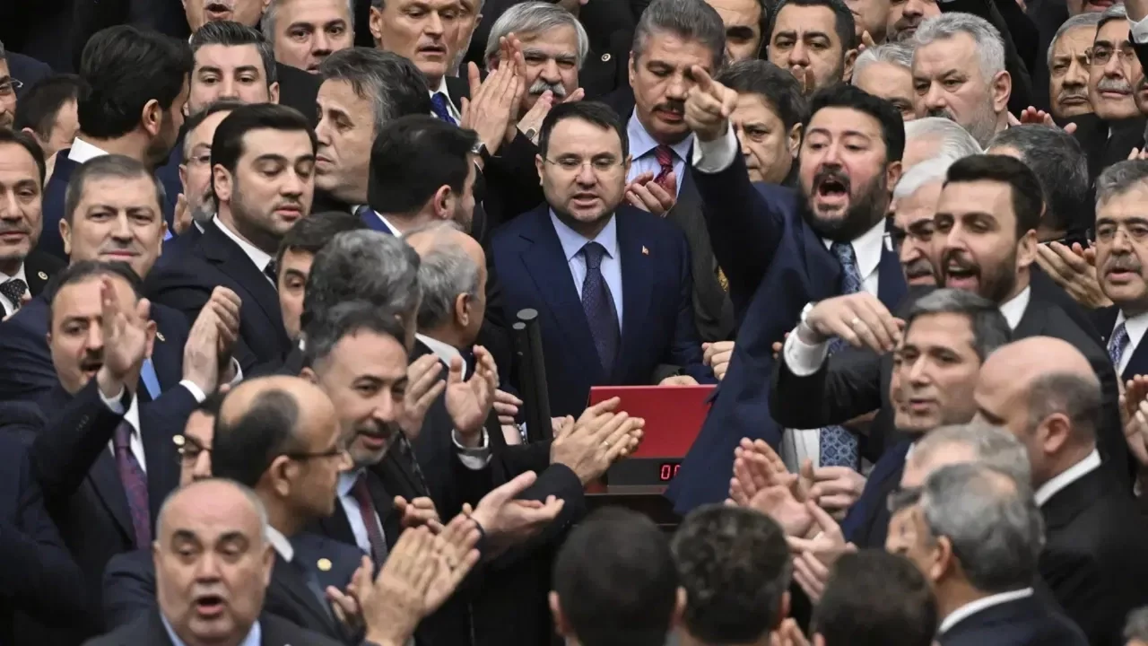 CHP'den Akın Gürlek'e yanıt: 'Koruma ordusu olmadan...'