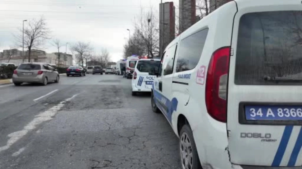 İstanbul Esenyurt'ta bir kişi boş arsada ölü bulundu