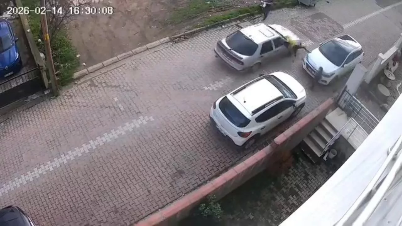 Otomobilin çarptığı 9 yaşındaki çocuk yaralandı