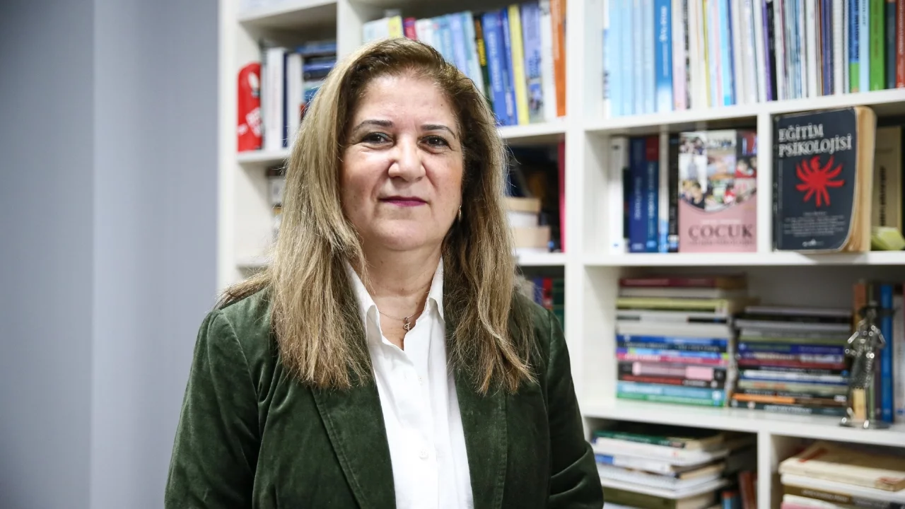 BUÜ'lü Prof. Dr. Figen Akça'dan ailelere kritik uyarı