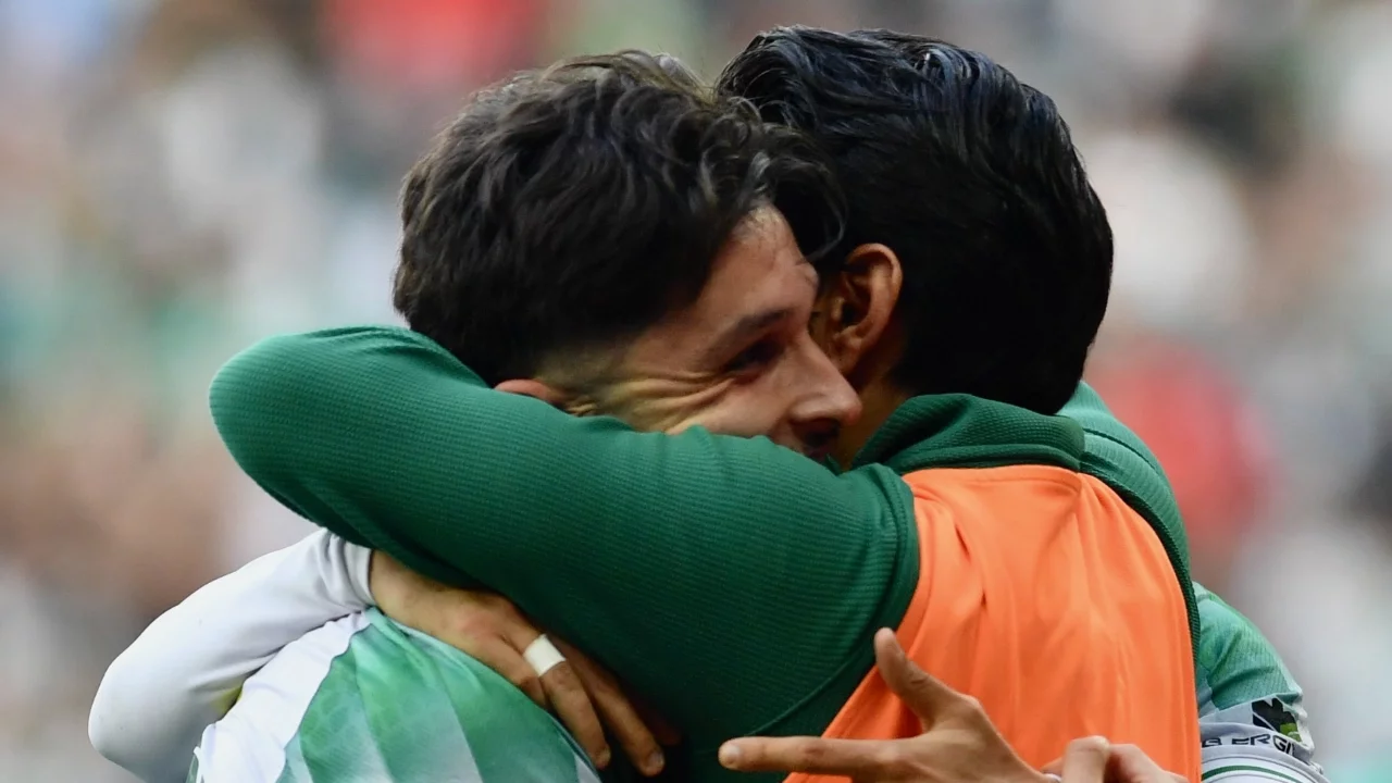 Yeşil-Beyazlılar zirveye bir adım daha yaklaştı