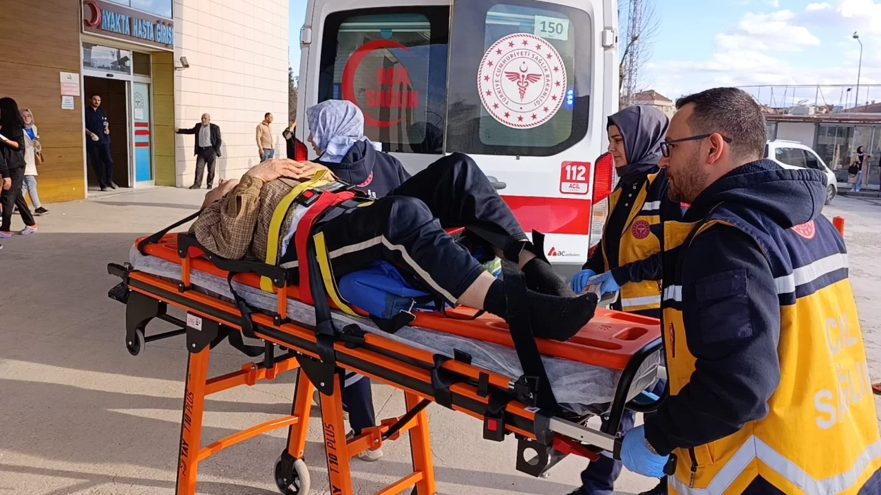 Bursa'da 67 yaşındaki adam tamir etmek istediği traktörün altında kaldı!