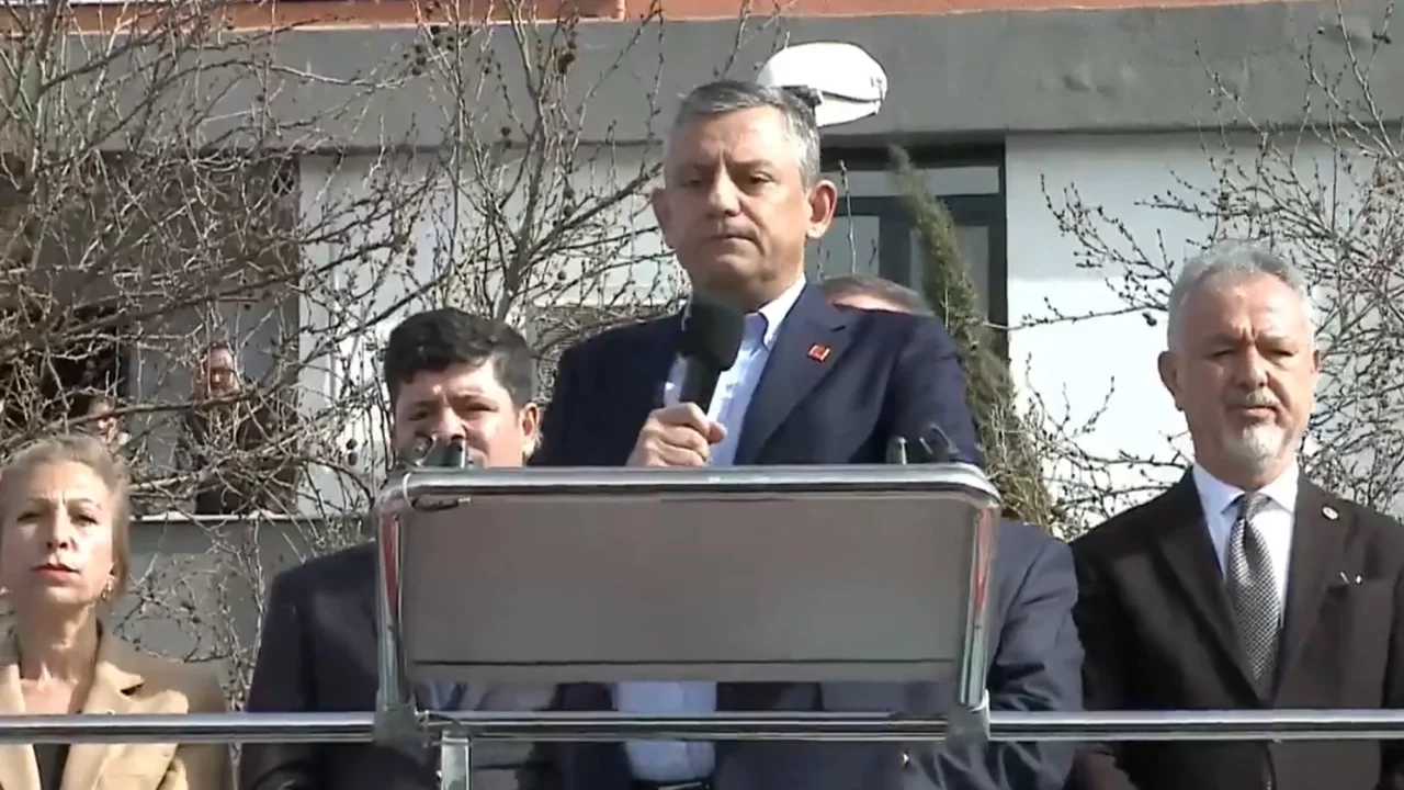 CHP lideri Özgür Özel, Muğla'da konuşuyor