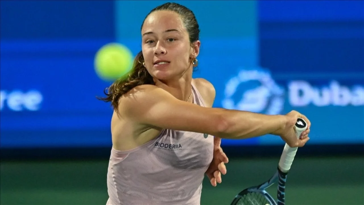 Milli tenisçi Zeynep Sönmez, Dubai Tenis Şampiyonası'na ilk turda veda etti