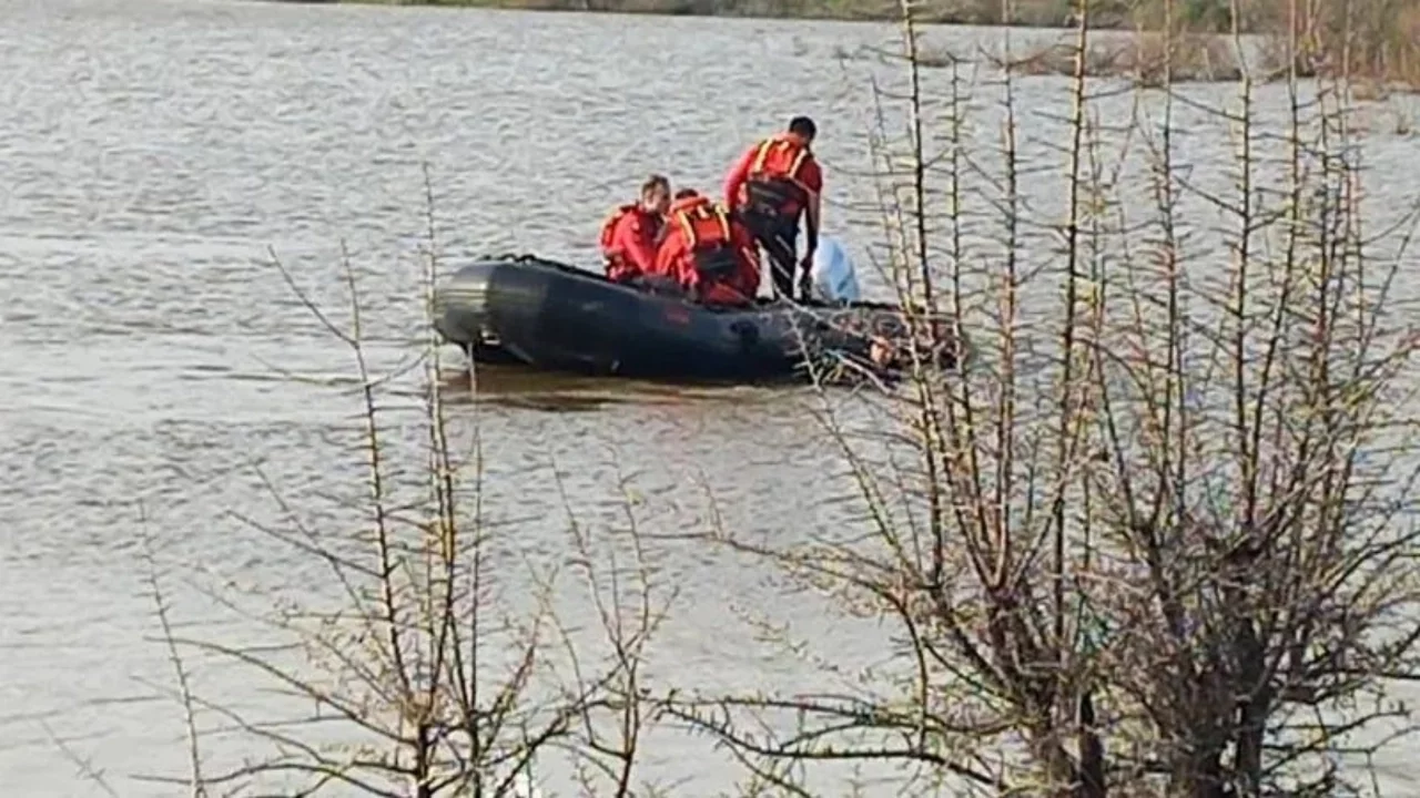 Manisa'da kaybolan gencin cansız bedeni gölette bulundu