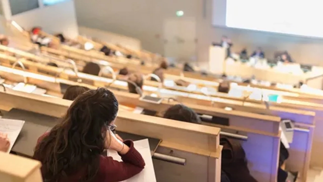 YÖK Başkanı Erol Özvar  açıkladı: Bazı bölümlerin kontenjanı düşürüldü