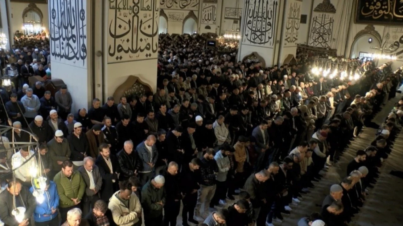 Bursa'da Ramazan öncesi hatimle teravih programı belli oldu!