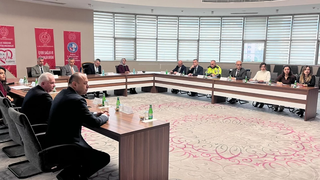 Bursa'da eğitim ve güvenlik için kurumlar arası iş birliği toplantısı düzenlendi