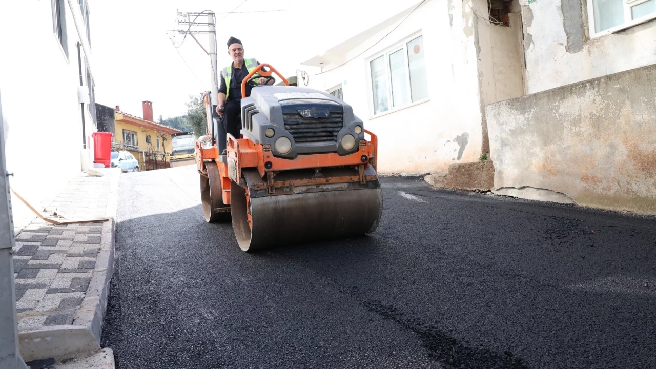 Osmangazi'de eskiyen asfaltlara anında müdahale