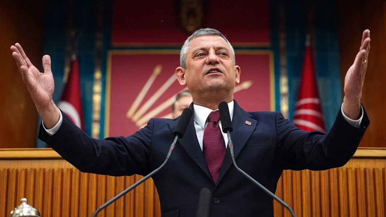 Özel, Akın Gürlek'e seslendi, bir hafta süre verdi: Mal varlığını açıklasın yoksa ben açıklayacağım!