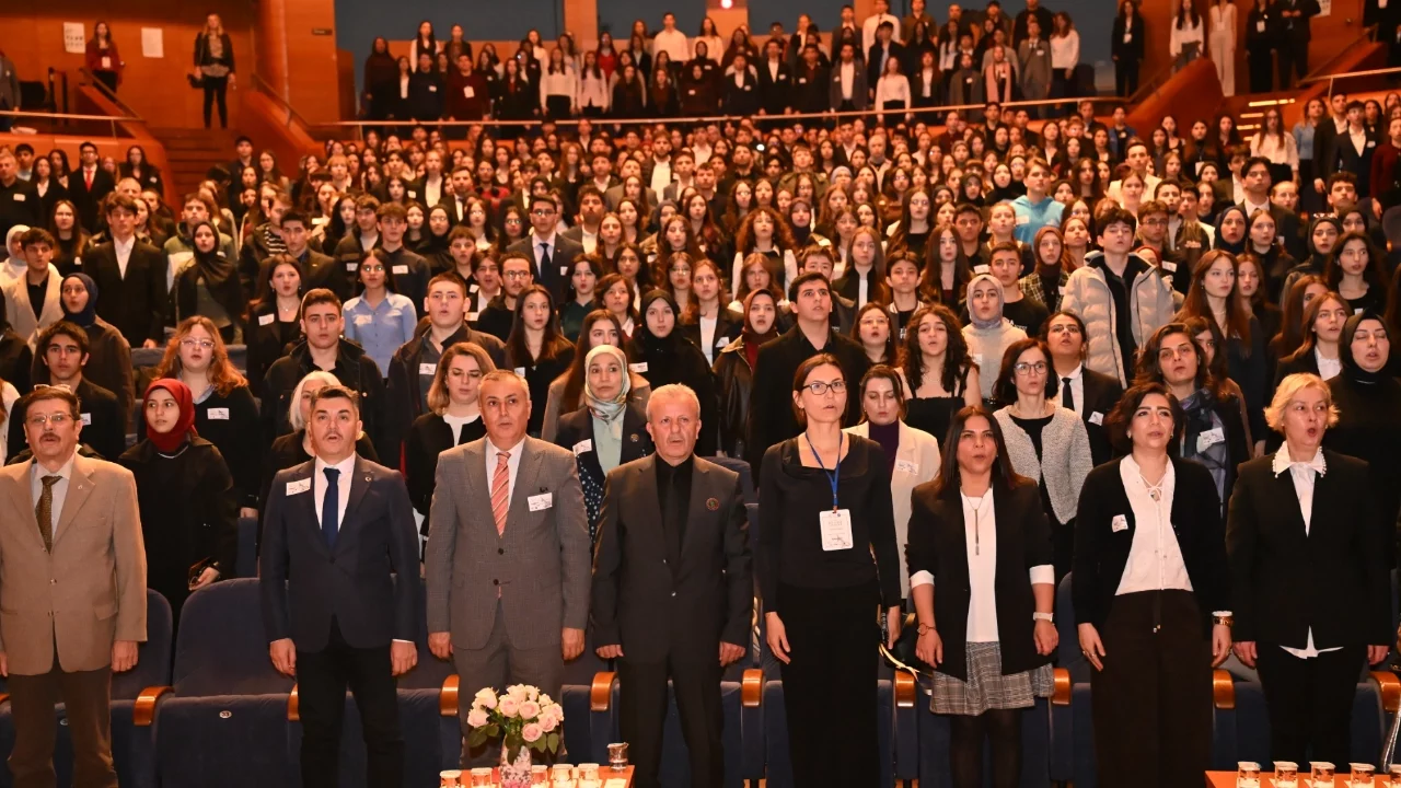 Bursa'da gençlerin girişimcilik heyecanı başladı