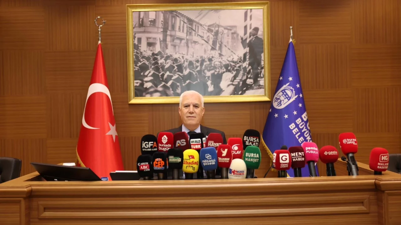 Başkan Mustafa Bozbey; "Tüm Bursalılara hayırlı ramazanlar diliyorum"