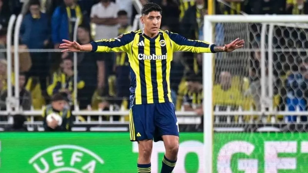 Fenerbahçe'de Edson Alvarez ameliyat oldu