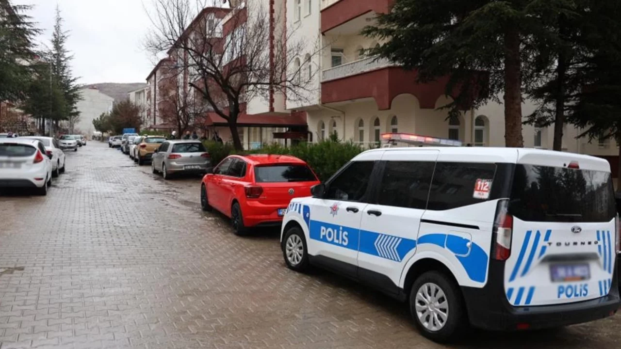 Eşini bıçaklayıp kaçtı, kaza yapınca yakalandı