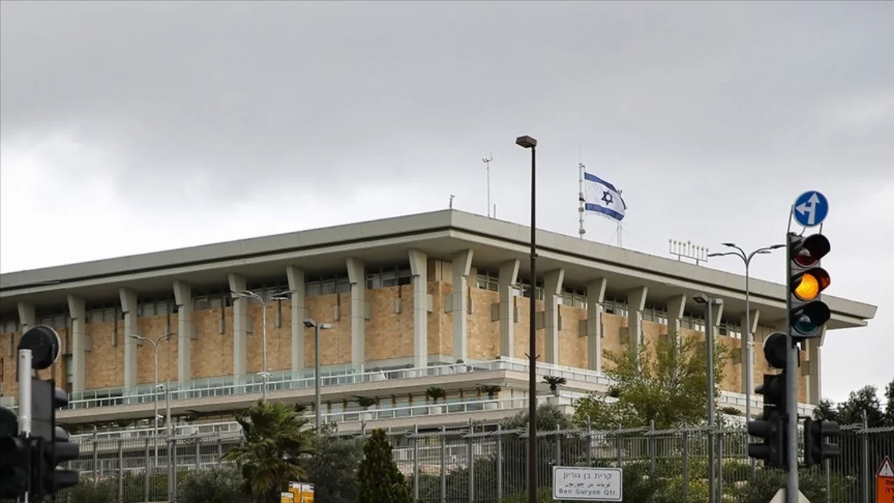 İsrail Meclisi'nde İran'la olası çatışma ihtimali tartışıldı