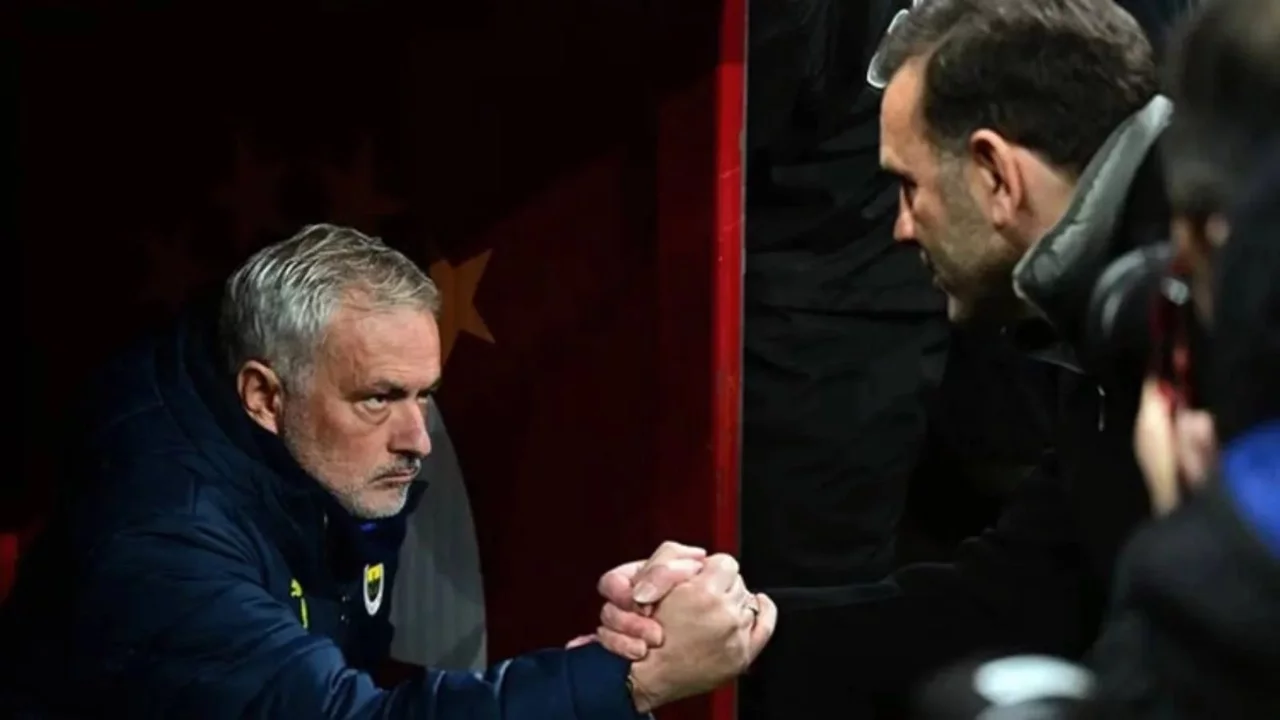 Okan Buruk'tan Mourinho övgüsü: Çok büyük bir teknik direktör