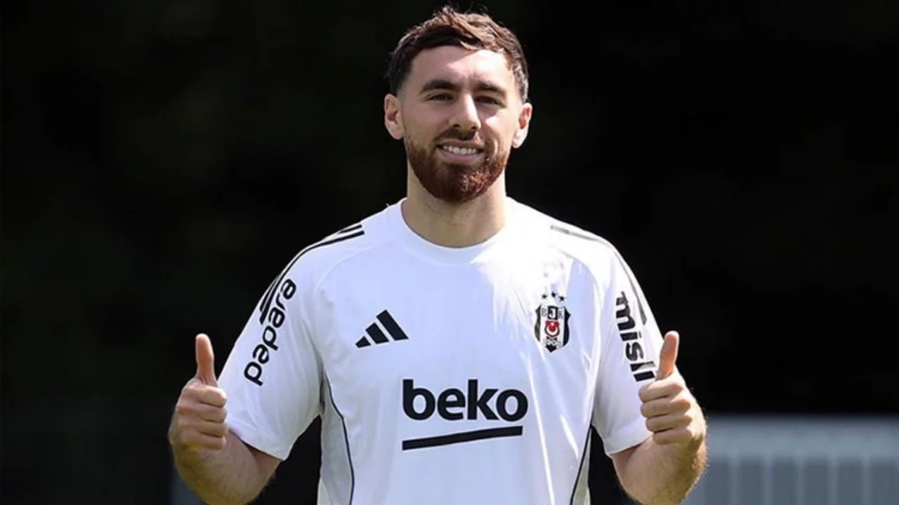 Milli futbolcu Orkun Kökçü'ye rekor teklif