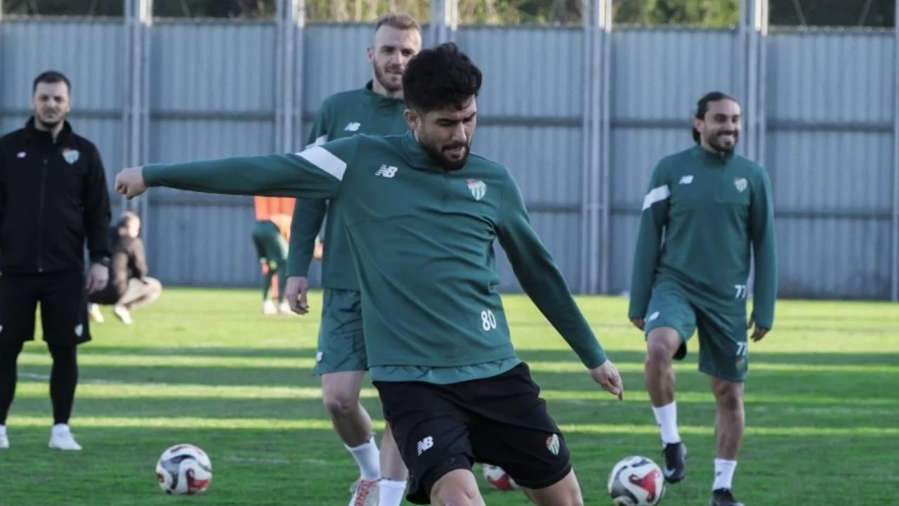 Bursaspor Menemen FK maçı hazırlıklarına devam etti