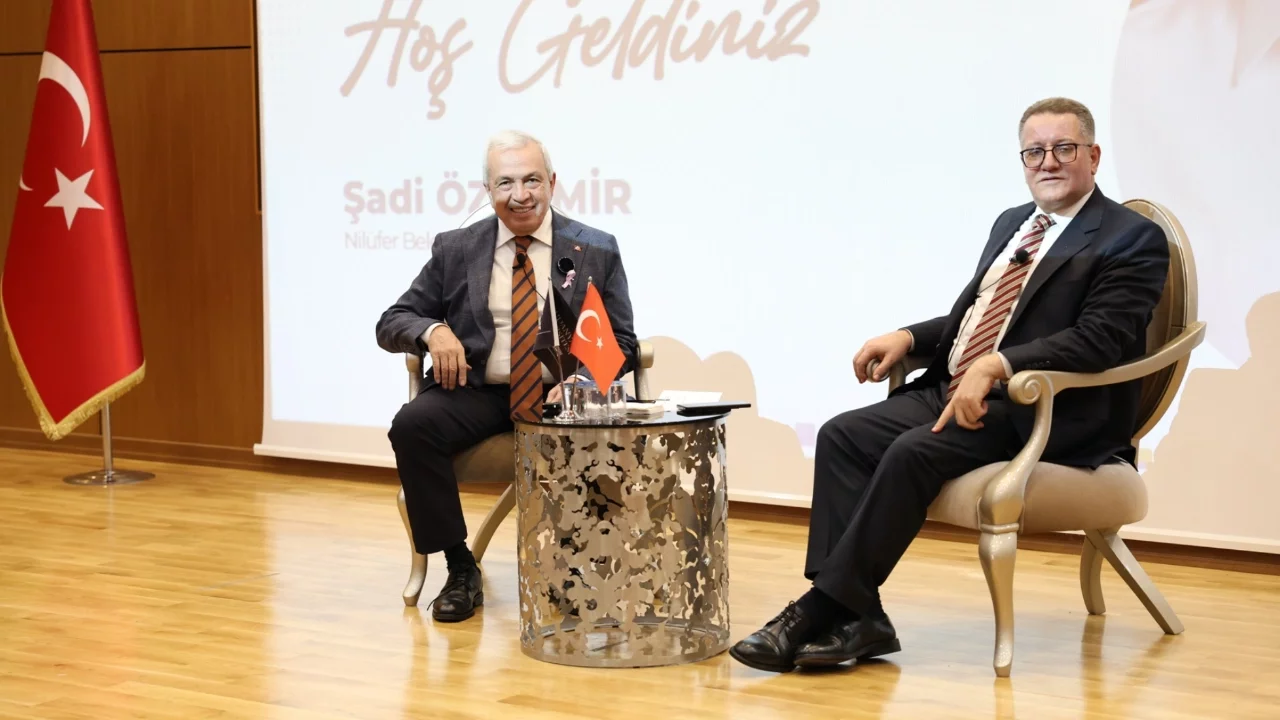 Nilüfer Belediye Başkanı Şadi Özdemir gençlerle buluştu