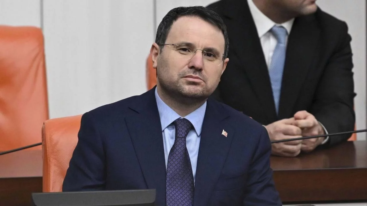 Bakan Gürlek, Adalet Bakanlığı Bakan Yardımcılığına atananları tebrik etti