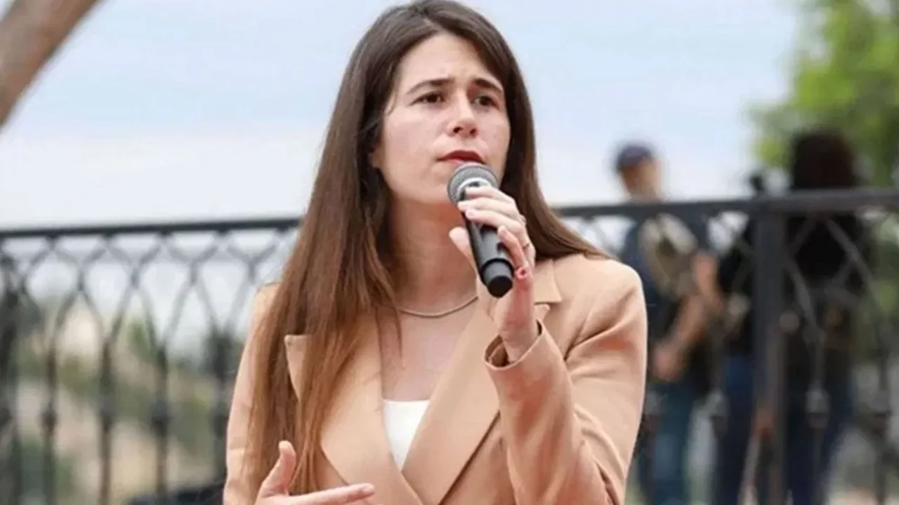 Çeşme Belediye Başkanı Lal Denizli adliyeyede