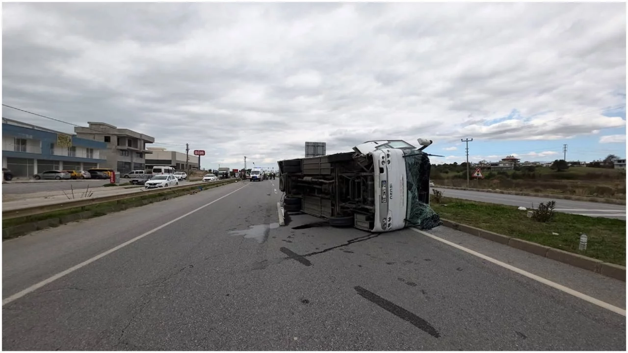 TEM'de feci kaza! 2 TIR çarpıştı...