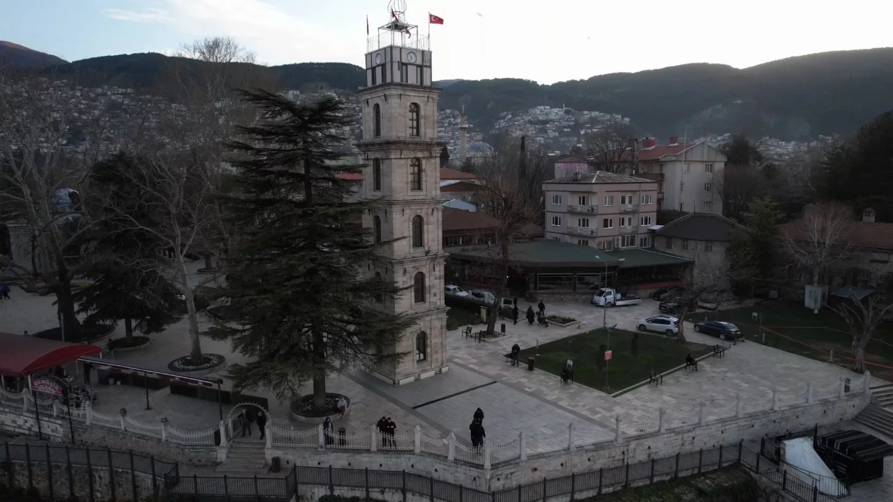 Bursa'da iftar topunun yerini ses bombası aldı