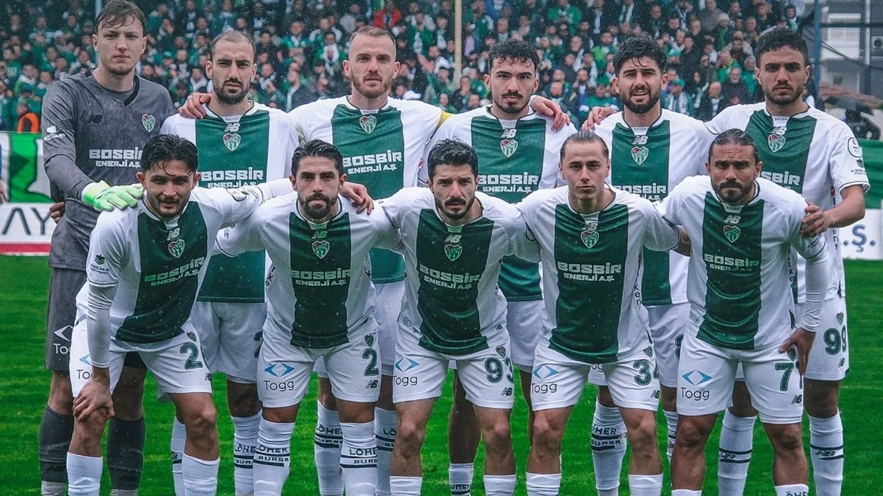 Yeşil-Beyazlılar zirveye bir adım daha yaklaştı